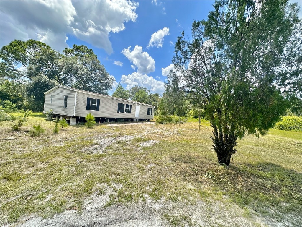 42333 W Lake Road Deland FL 32720 O6129201 image1