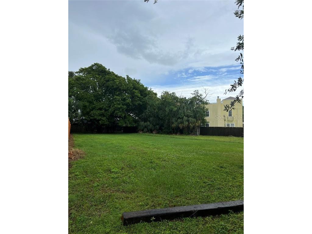 4234 4th Street S Saint Petersburg FL 33705 U8182095 image1