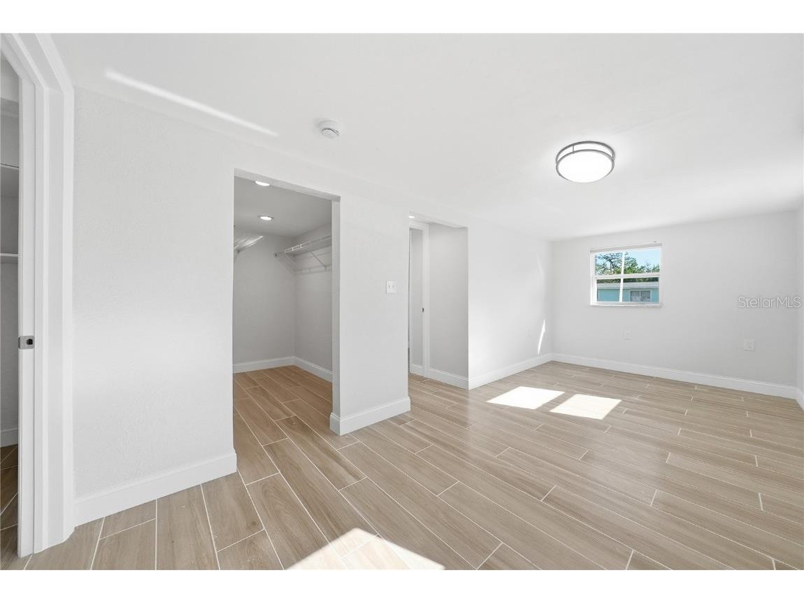 4234 Des Moines Street NE Saint Petersburg FL 33703 TB8456057 image20