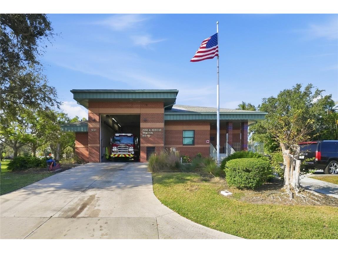 4234 Des Moines Street NE Saint Petersburg FL 33703 TB8456057 image42