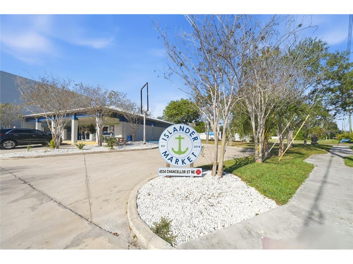 4234 Des Moines Street NE Saint Petersburg FL 33703 TB8456057 image44