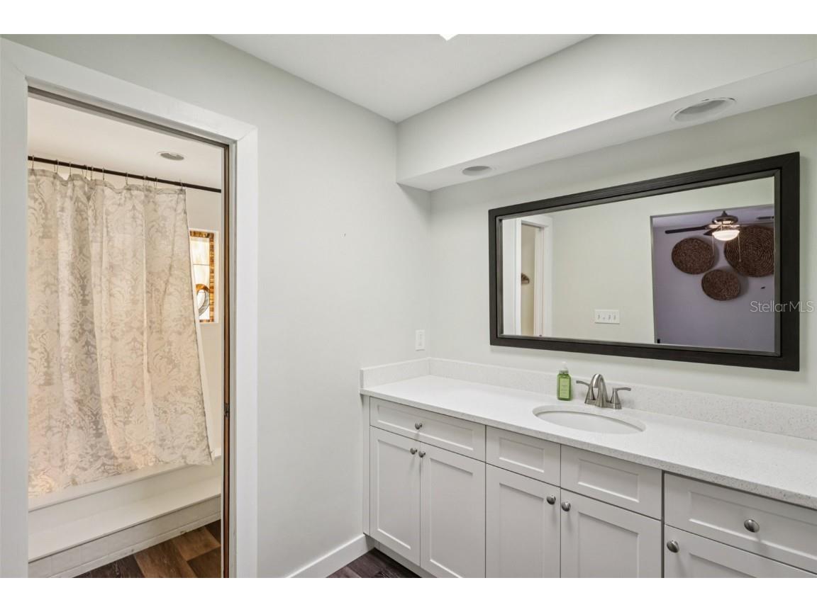 4234 Golf Club Lane Tampa FL 33618 TB8437922 image14