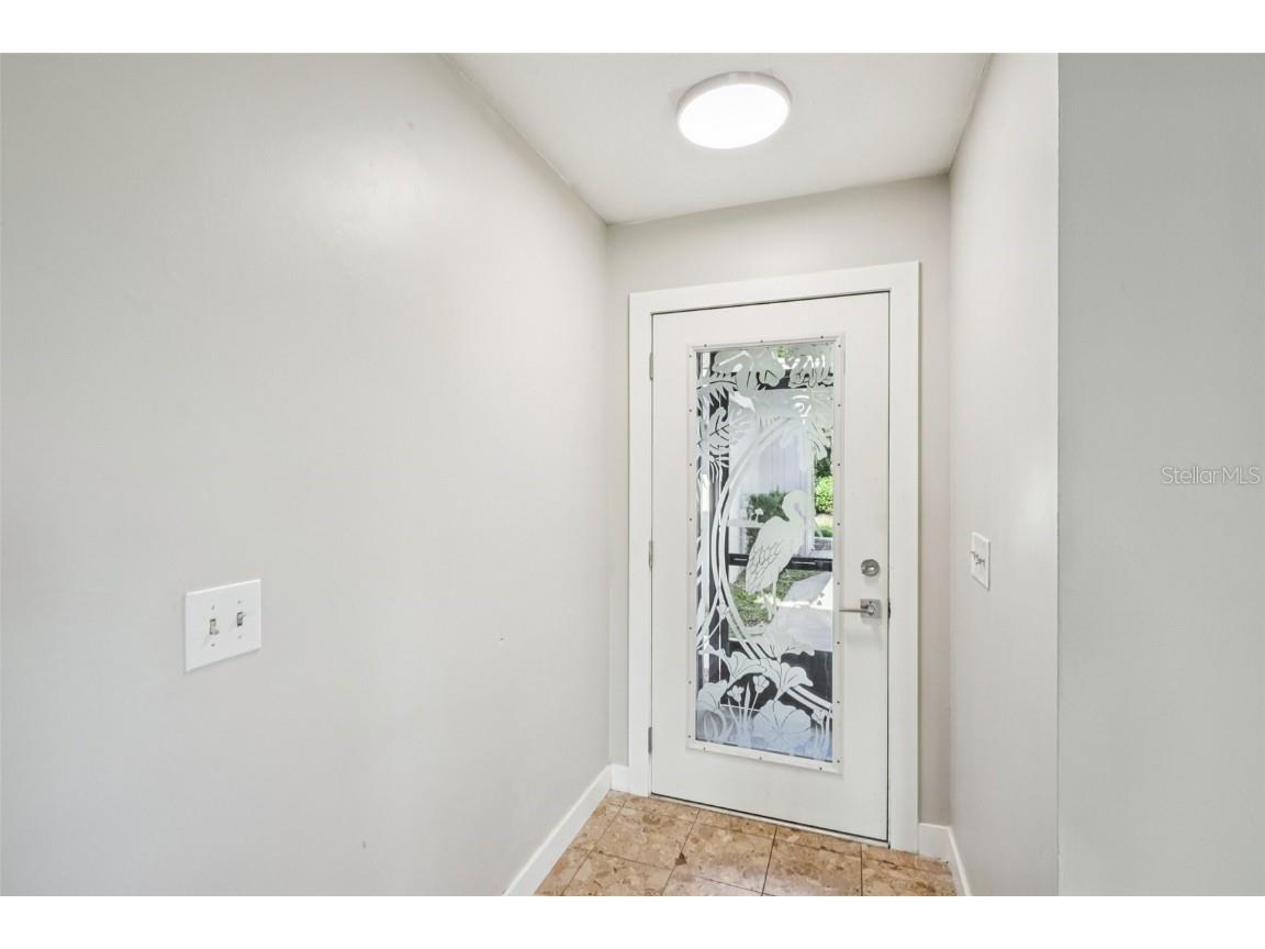 4234 Golf Club Lane Tampa FL 33618 TB8437922 image3