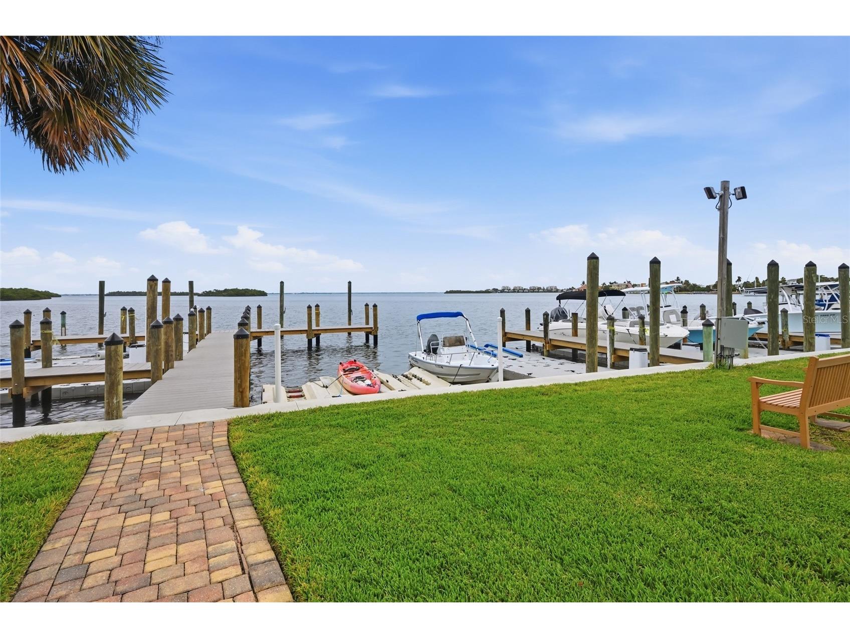 4234 Gulf Of Mexico Drive #D1 Longboat Key FL 34228 - GULF SARASOTA BAY A4673543 image28