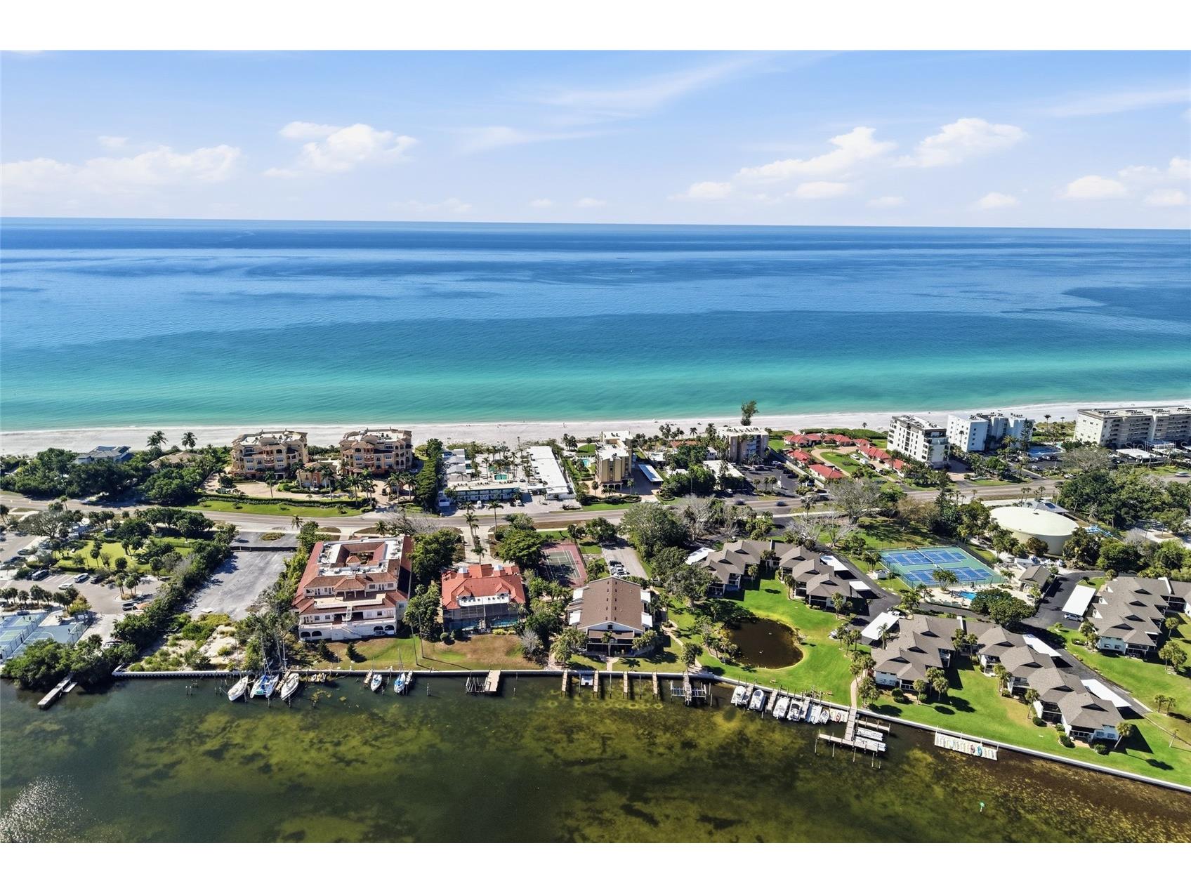 4234 Gulf Of Mexico Drive #D1 Longboat Key FL 34228 - GULF SARASOTA BAY A4673543 image31