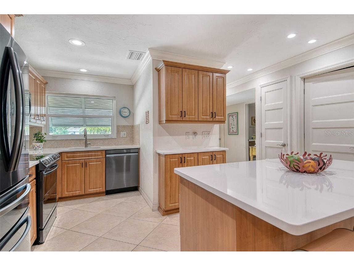 4234 Gulf Of Mexico Drive #E2 Longboat Key FL 34228 - SARASOTA BAY A4667654 image13