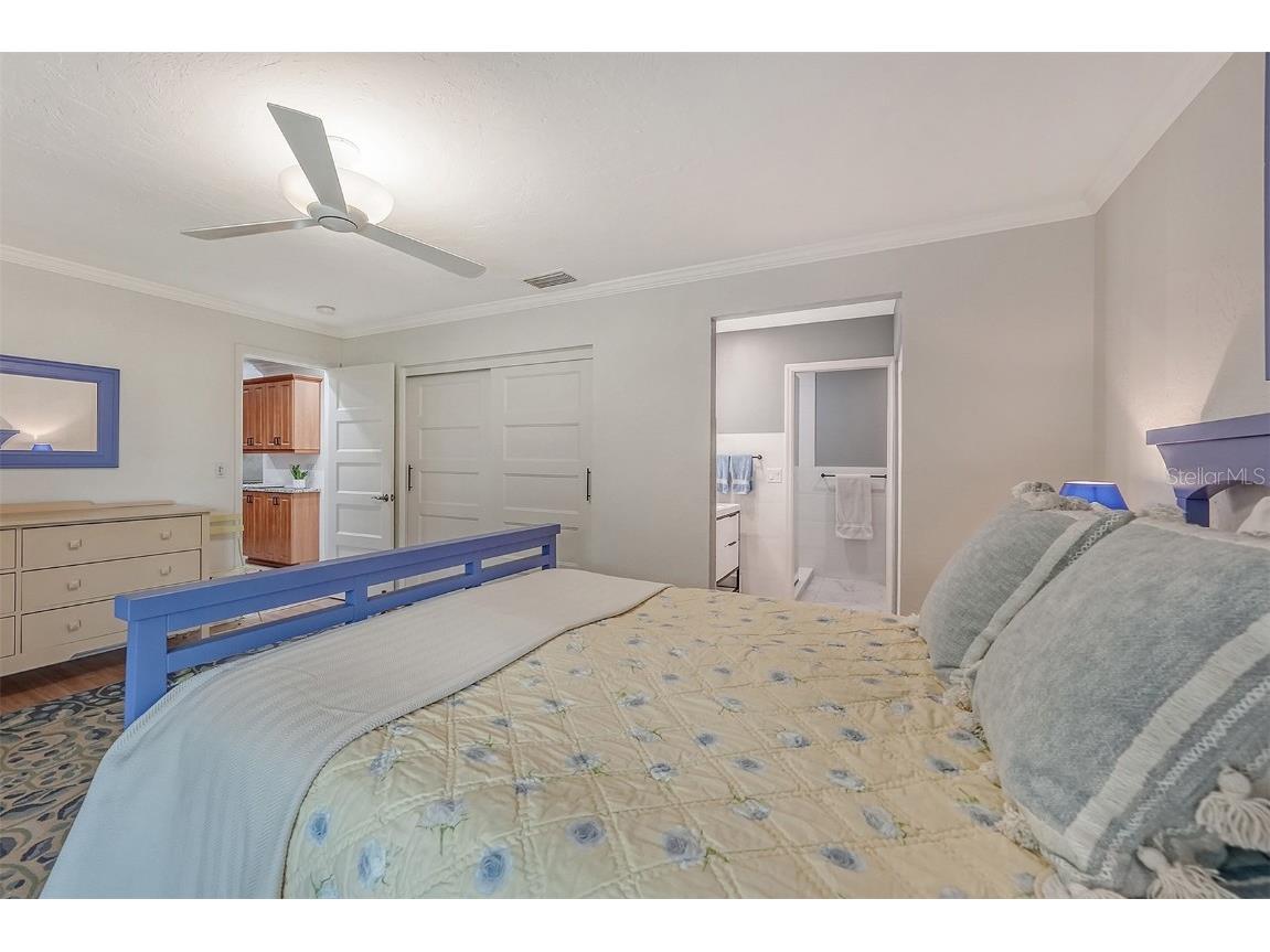 4234 Gulf Of Mexico Drive #E2 Longboat Key FL 34228 - SARASOTA BAY A4667654 image16