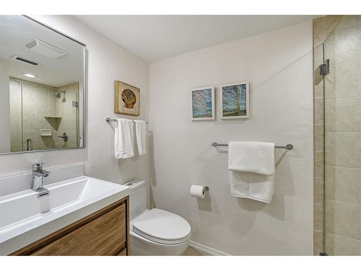 4234 Gulf Of Mexico Drive #E2 Longboat Key FL 34228 - SARASOTA BAY A4667654 image20