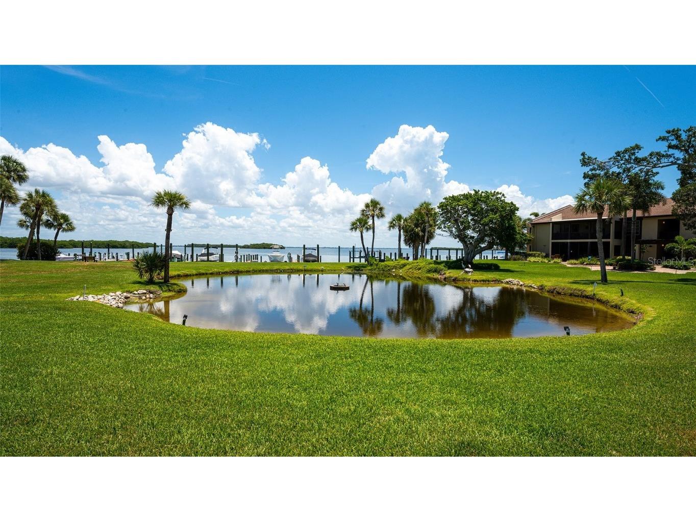 4234 Gulf Of Mexico Drive #F1 Longboat Key FL 34228 - SARASOTA BAY A4576771 image1