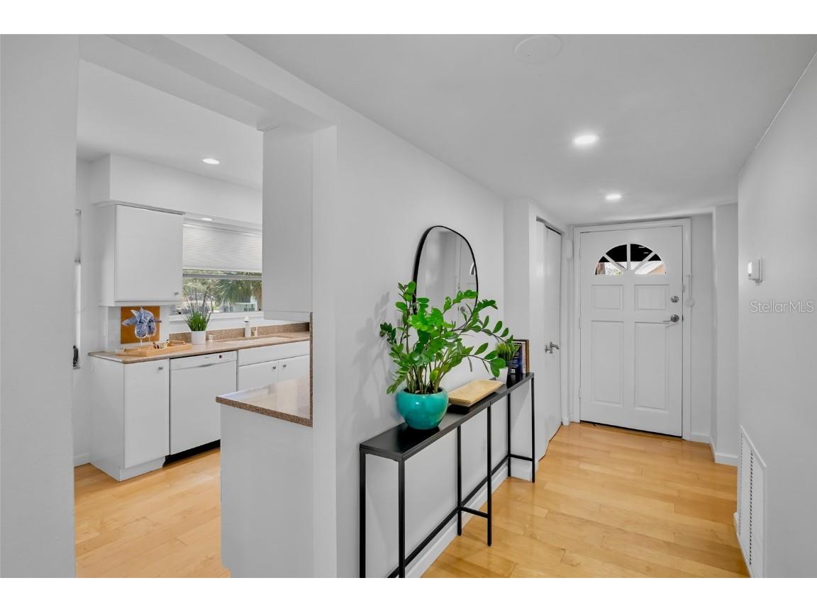 4234 Gulf Of Mexico Drive #G2 Longboat Key FL 34228 - SARASOTA BAY GULF OF MEXICO A4653045 image17