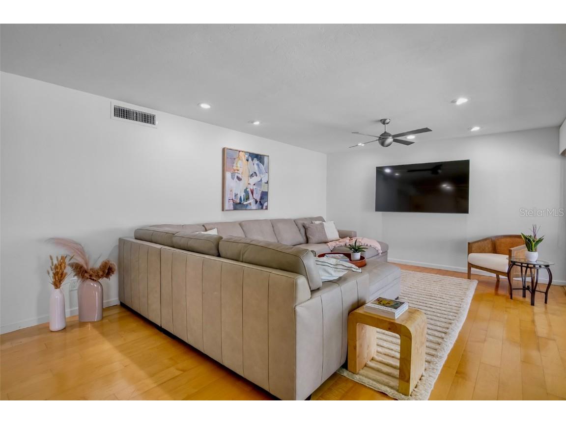 4234 Gulf Of Mexico Drive #G2 Longboat Key FL 34228 - SARASOTA BAY GULF OF MEXICO A4653045 image8