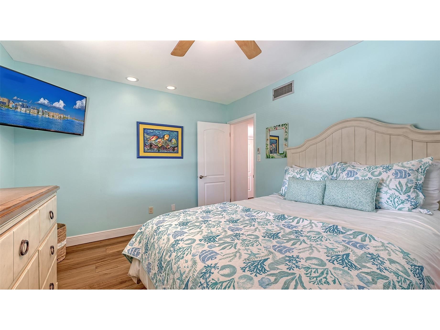 4234 Gulf Of Mexico Drive #Q2 Longboat Key FL 34228 - SARASOTA BAY ICW GULF OF MEX A4643486 image34