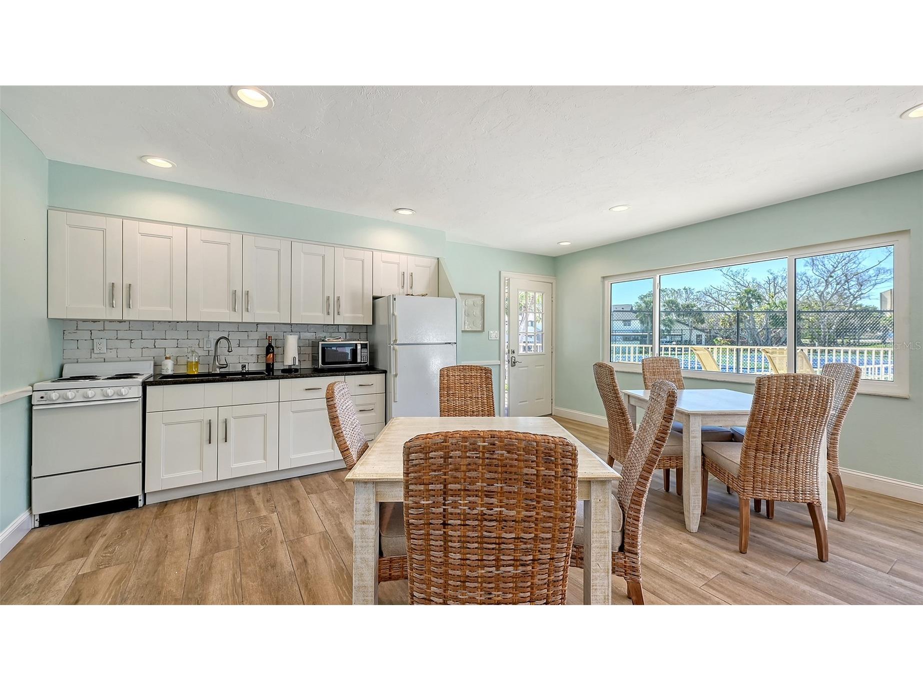 4234 Gulf Of Mexico Drive #Q2 Longboat Key FL 34228 - SARASOTA BAY ICW GULF OF MEX A4643486 image48