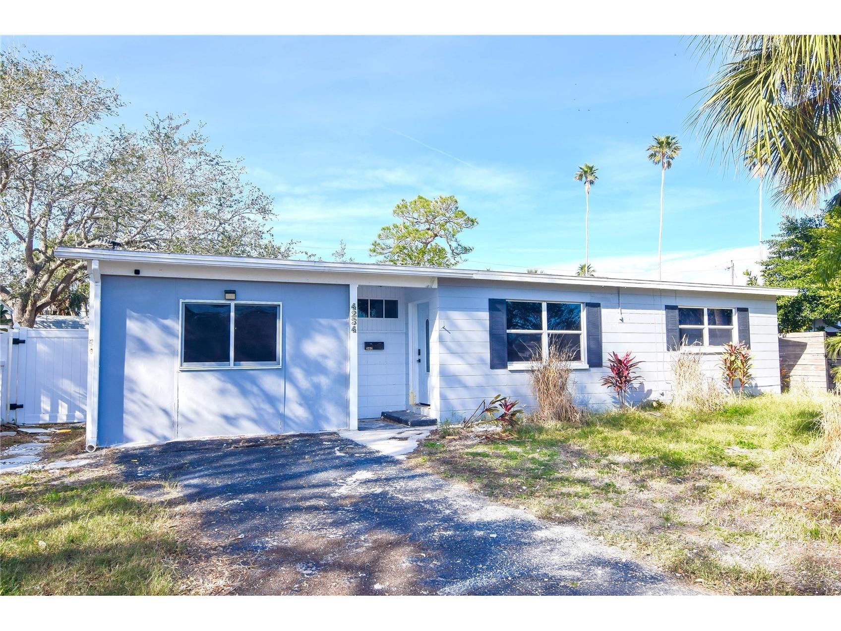 4234 Harrisburg Street NE Saint Petersburg FL 33703 TB8328703 image1