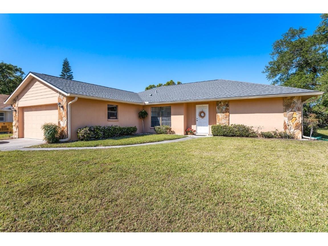 4234 Pasadena Circle Sarasota FL 34233 A4564391 image1