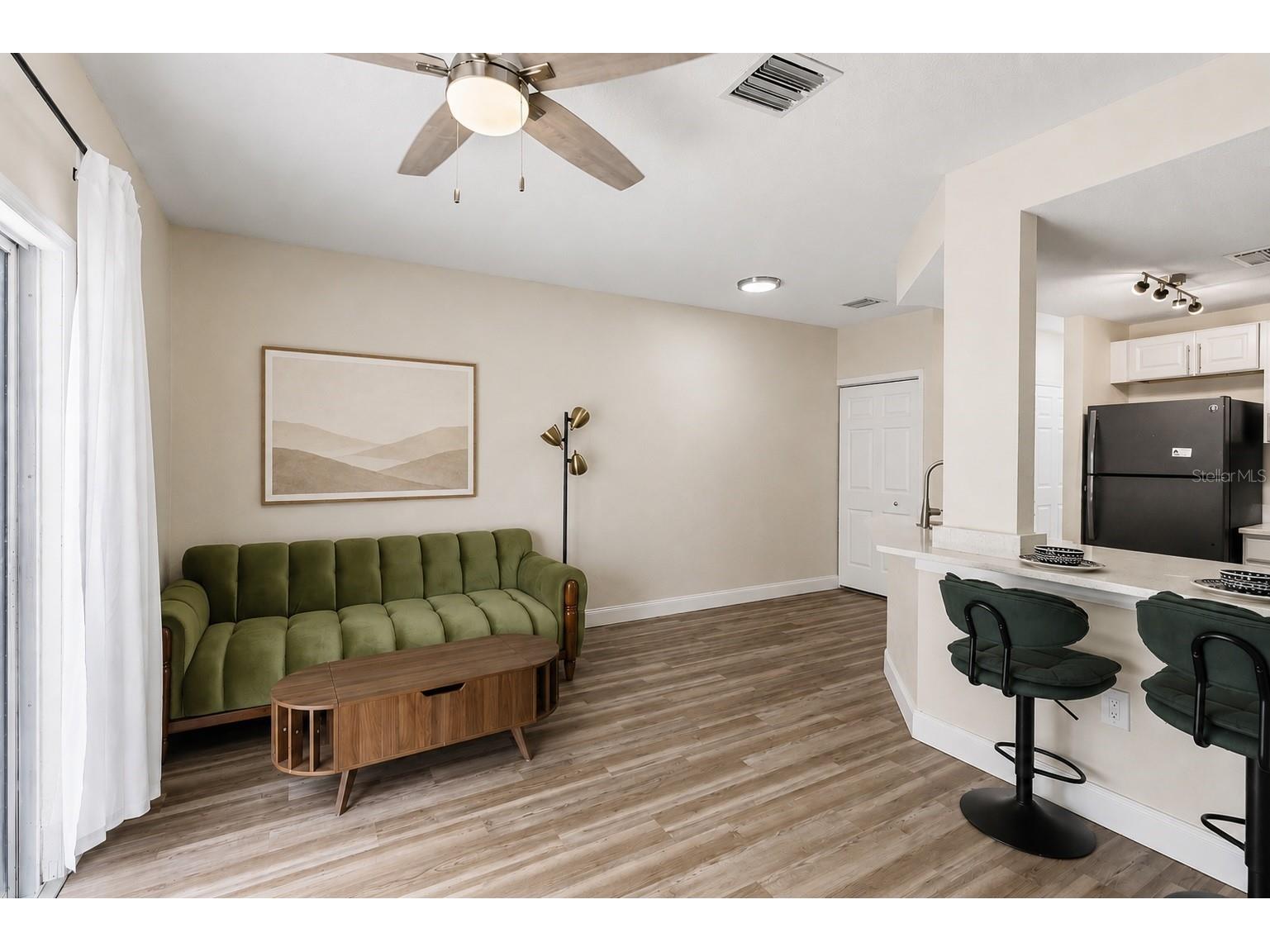 4234 Tyler Circle N #102B Saint Petersburg FL 33709 TB8508993 image5