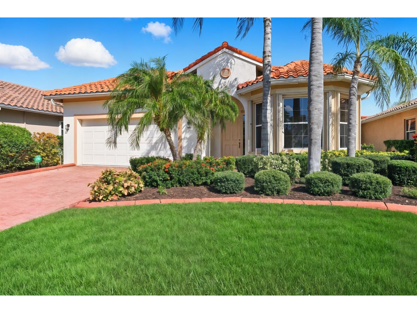 4235 65th Terrace E Sarasota FL 34243 A4667138 image1