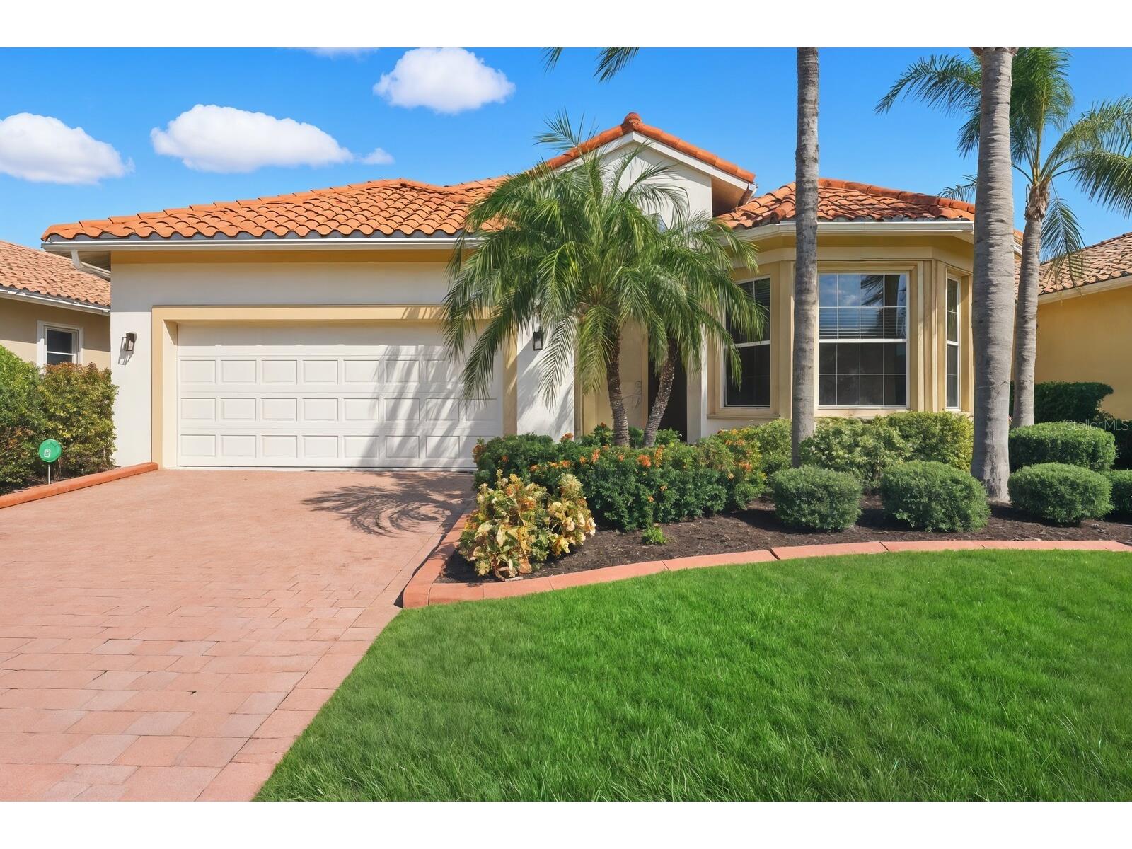 4235 65th Terrace E Sarasota FL 34243 A4667138 image2