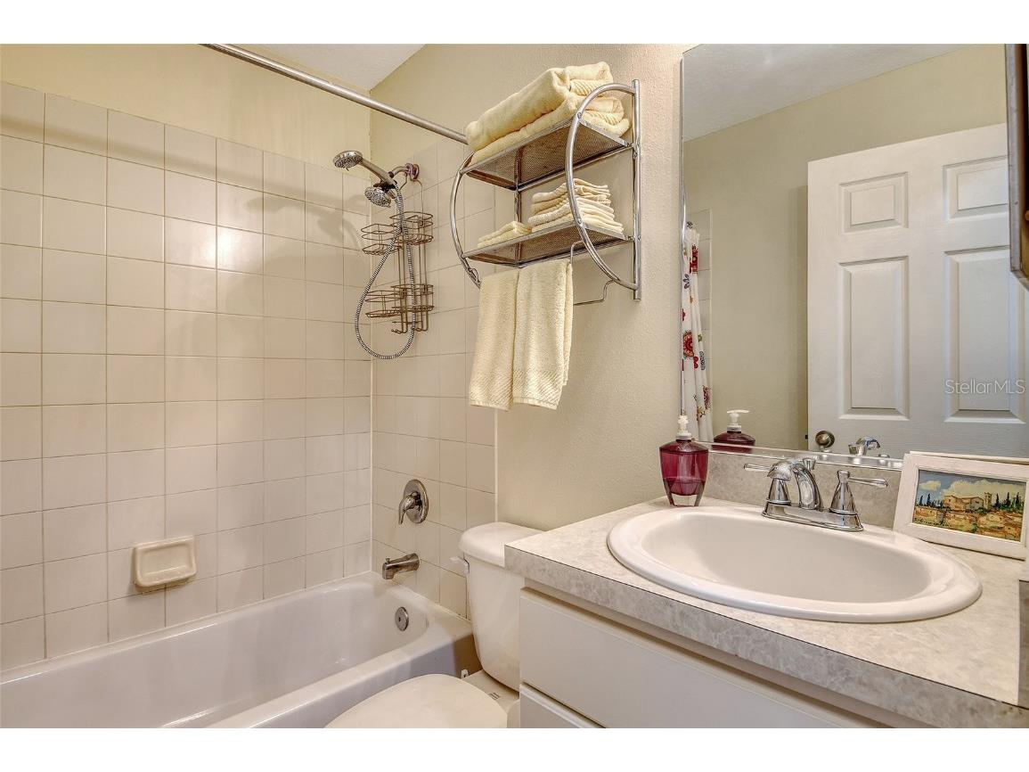 4235 Castlebridge Lane #1210 Sarasota FL 34238 A4662111 image27