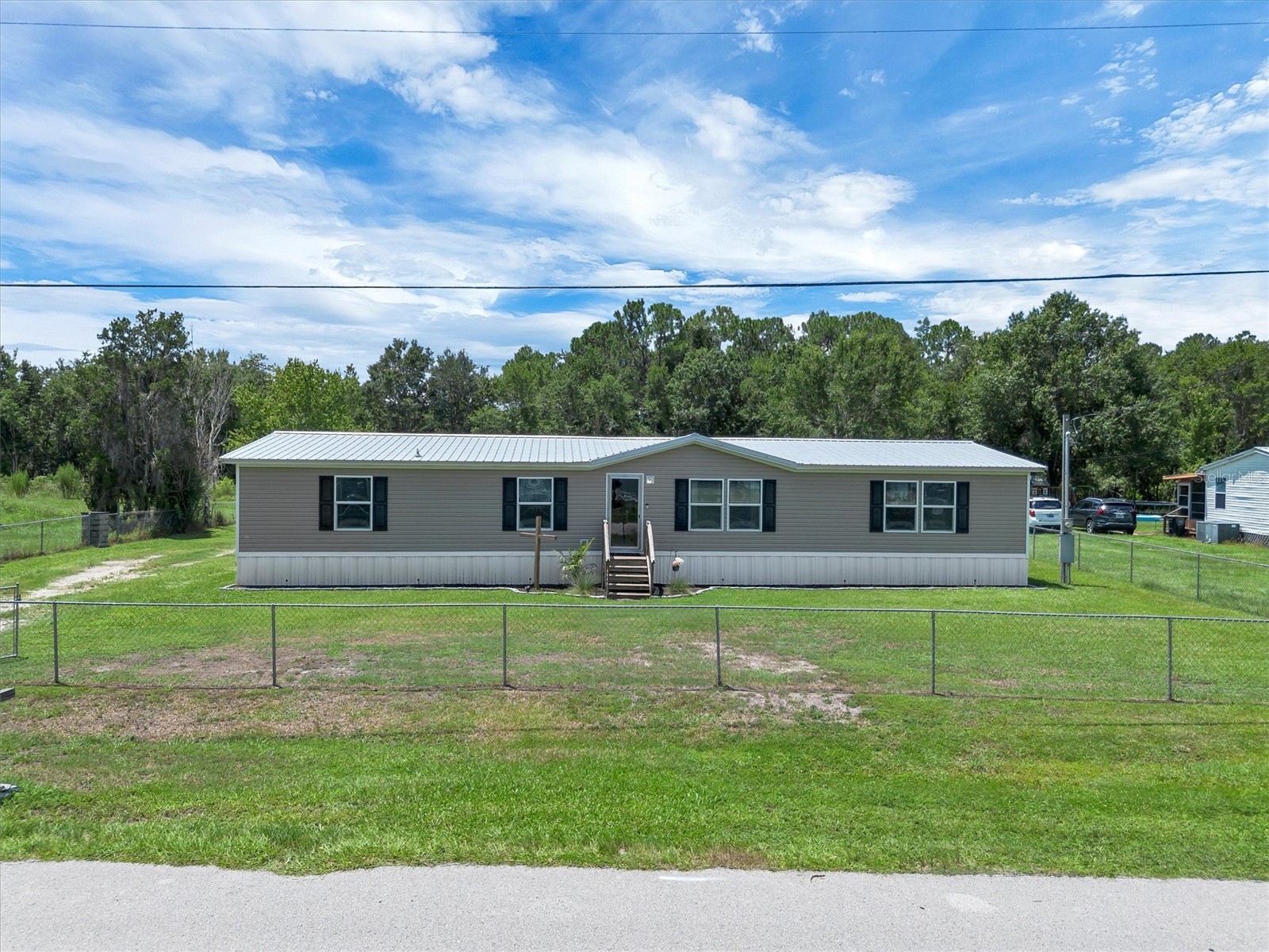 4237 Coyote Trail Polk City FL 33868 P4939275 image1