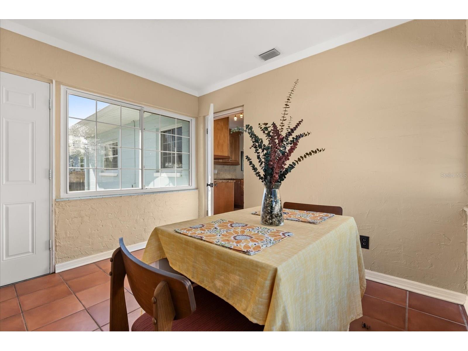 4237 Dr Martin Luther King Jr Street N Saint Petersburg FL 33703 TB8493914 image15