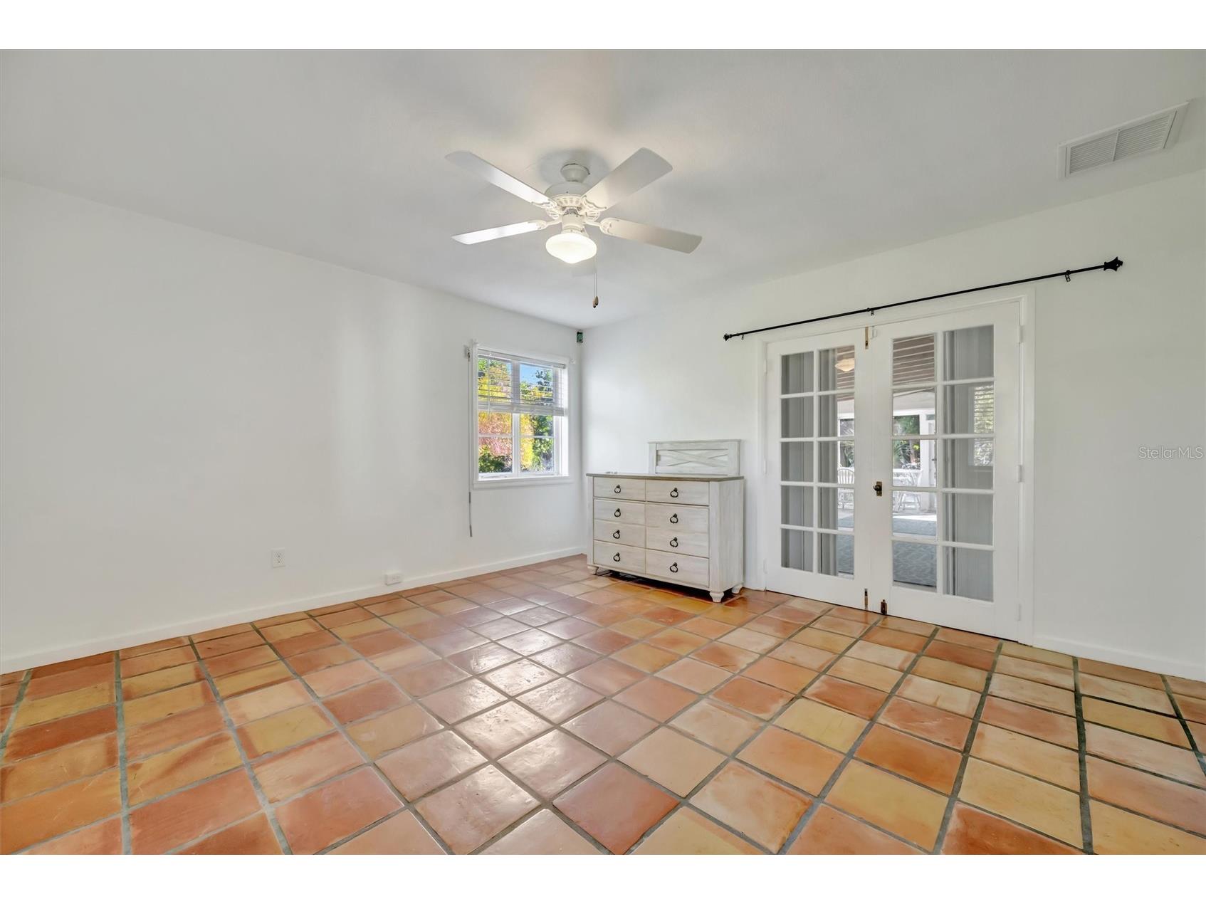 4237 Higel Avenue Sarasota FL 34242 A4686838 image32