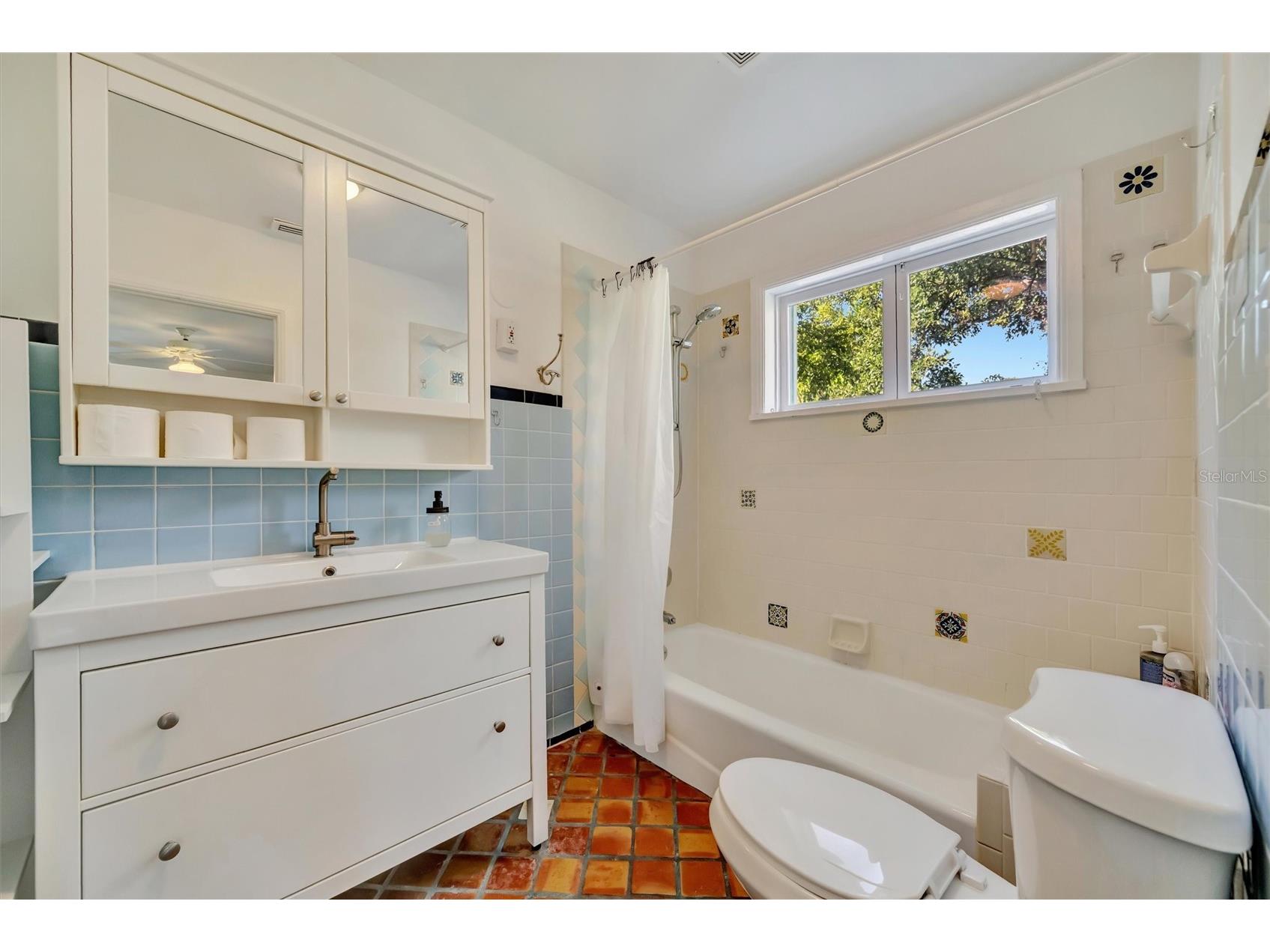 4237 Higel Avenue Sarasota FL 34242 A4686838 image33