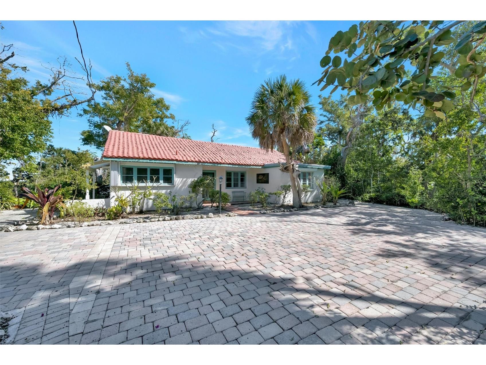 4237 Higel Avenue Sarasota FL 34242 A4686838 image4