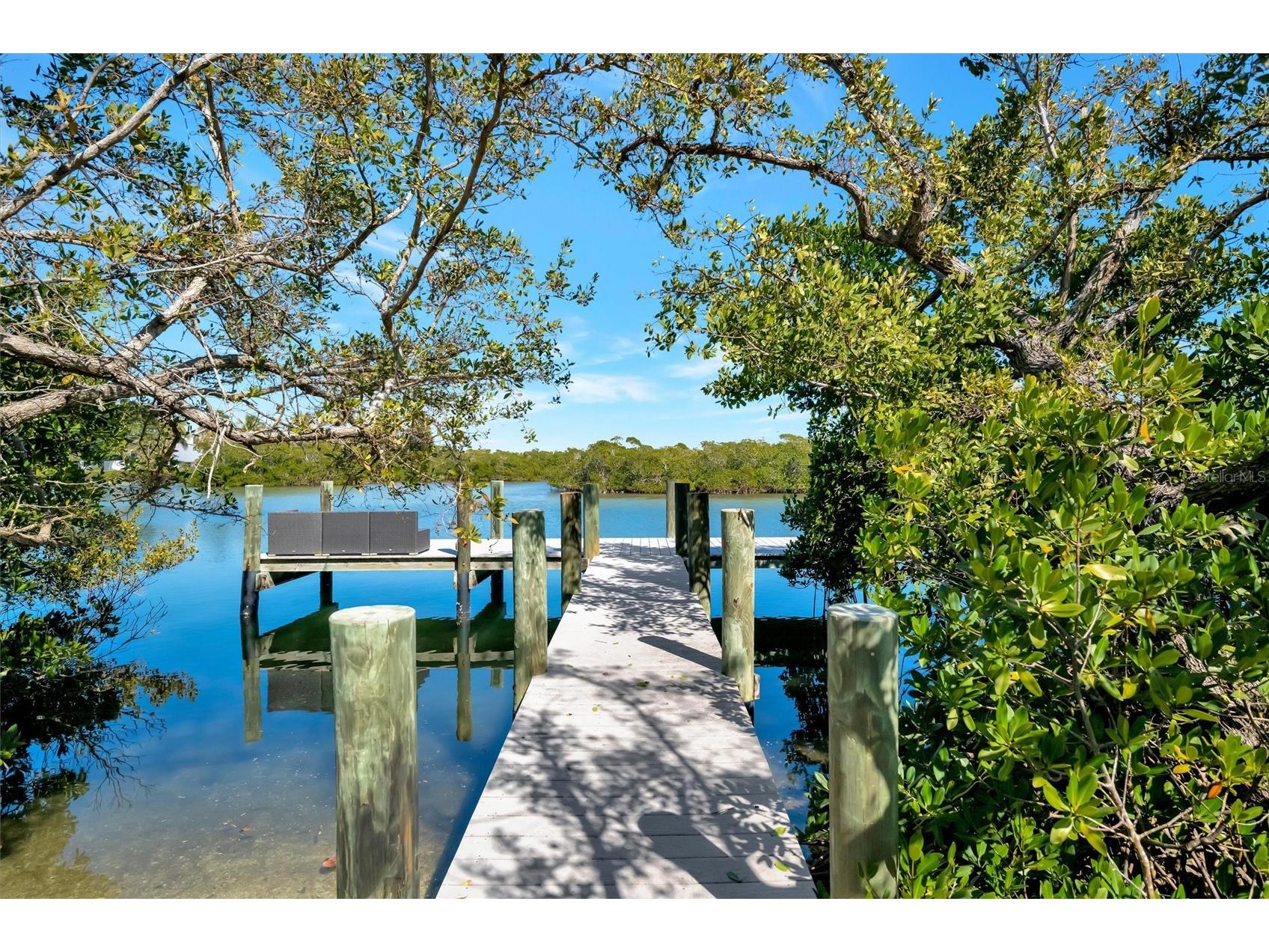 4237 Higel Avenue Sarasota FL 34242 A4686838 image45