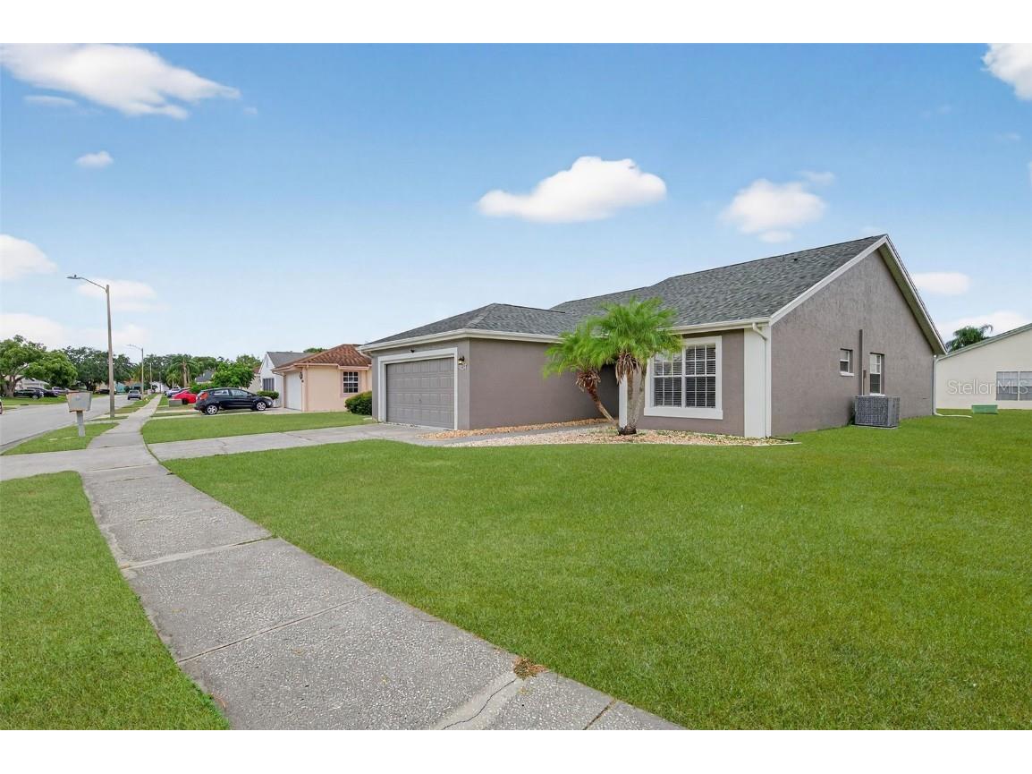 4237 Northampton Drive New Port Richey FL 34653 TB8433317 image2
