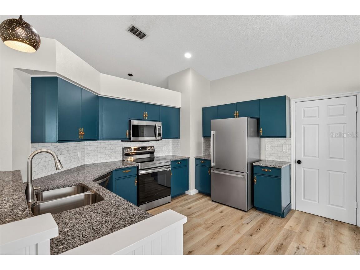 4237 Northampton Drive New Port Richey FL 34653 TB8433317 image25