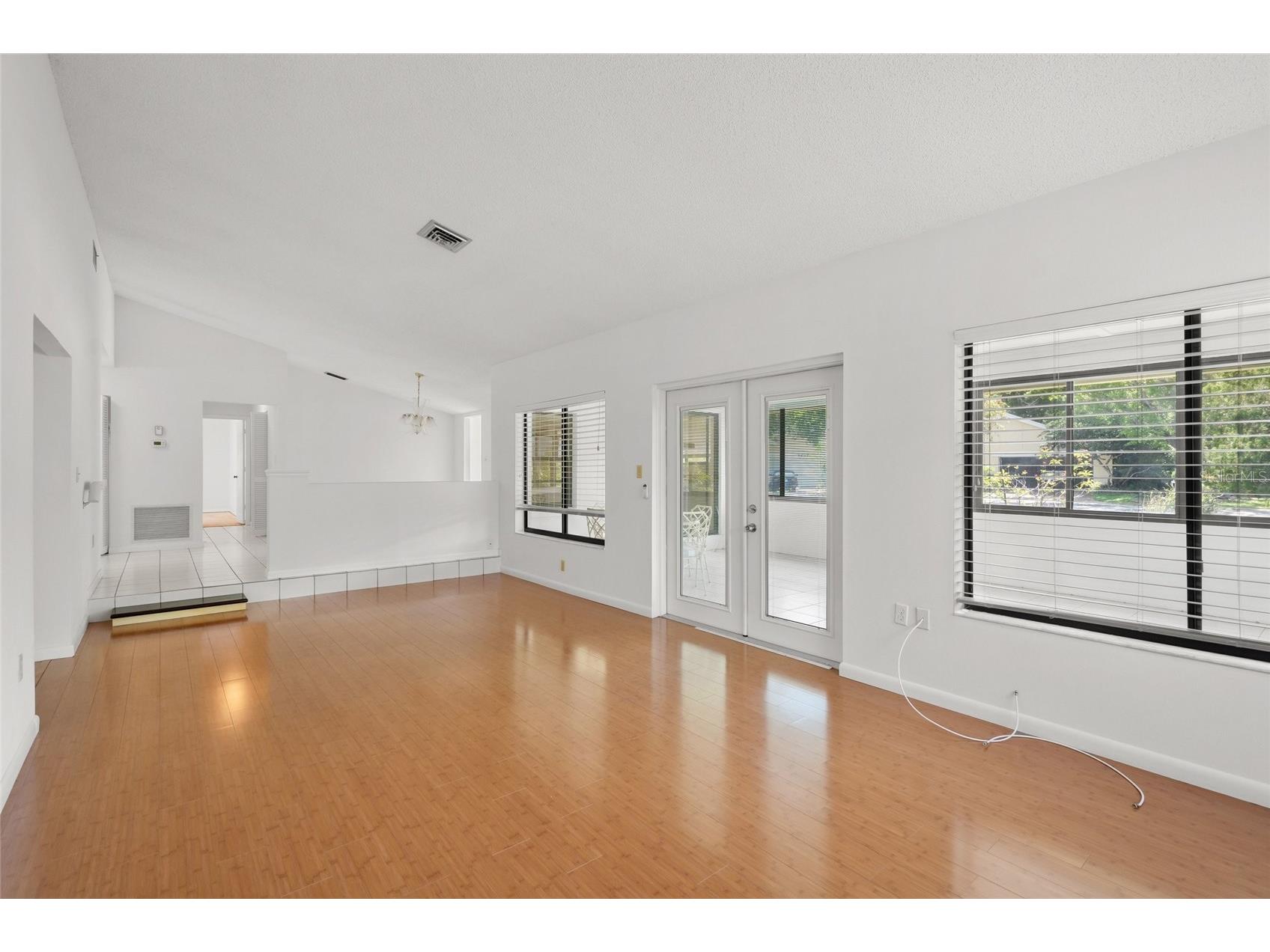 4238 Carriage Drive #46 Sarasota FL 34241 A4689666 image15