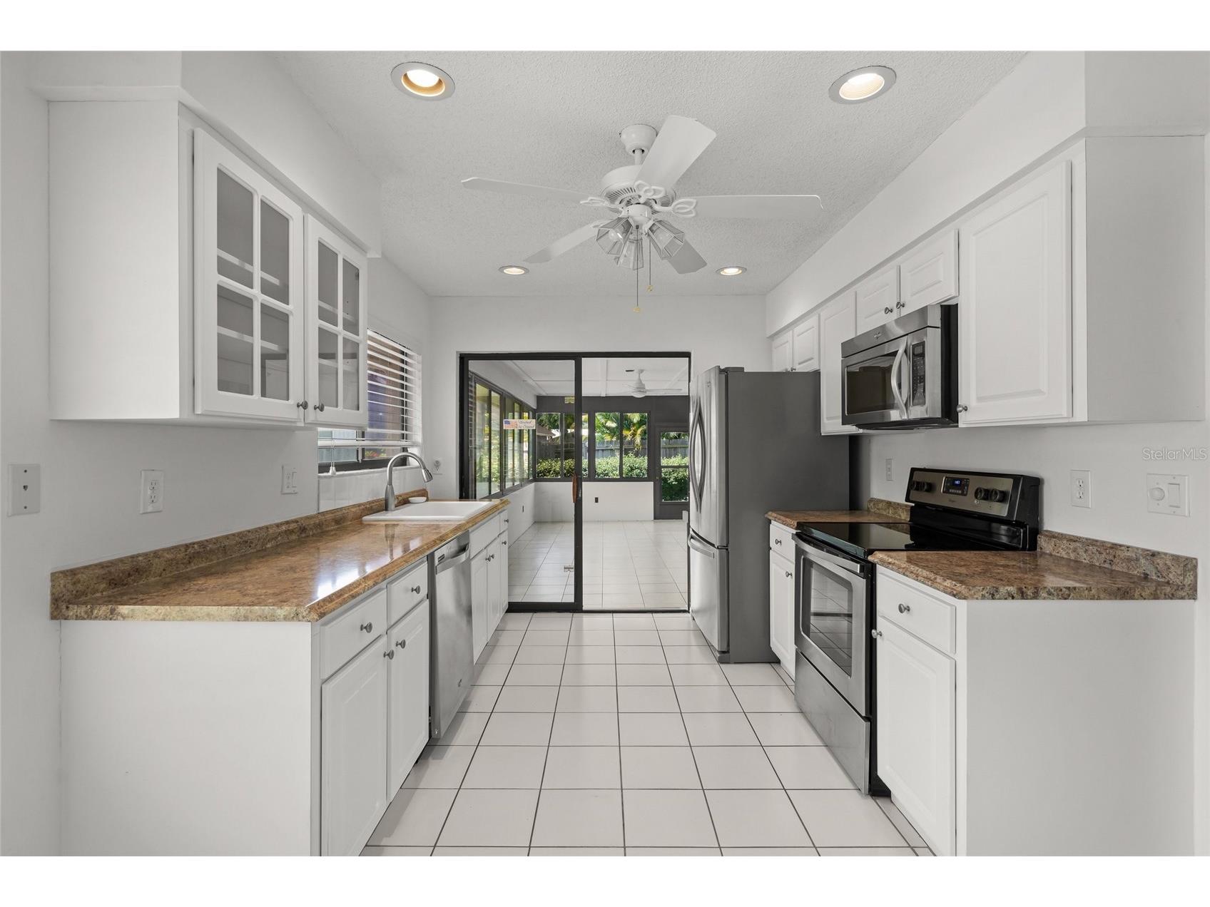 4238 Carriage Drive #46 Sarasota FL 34241 A4689666 image17