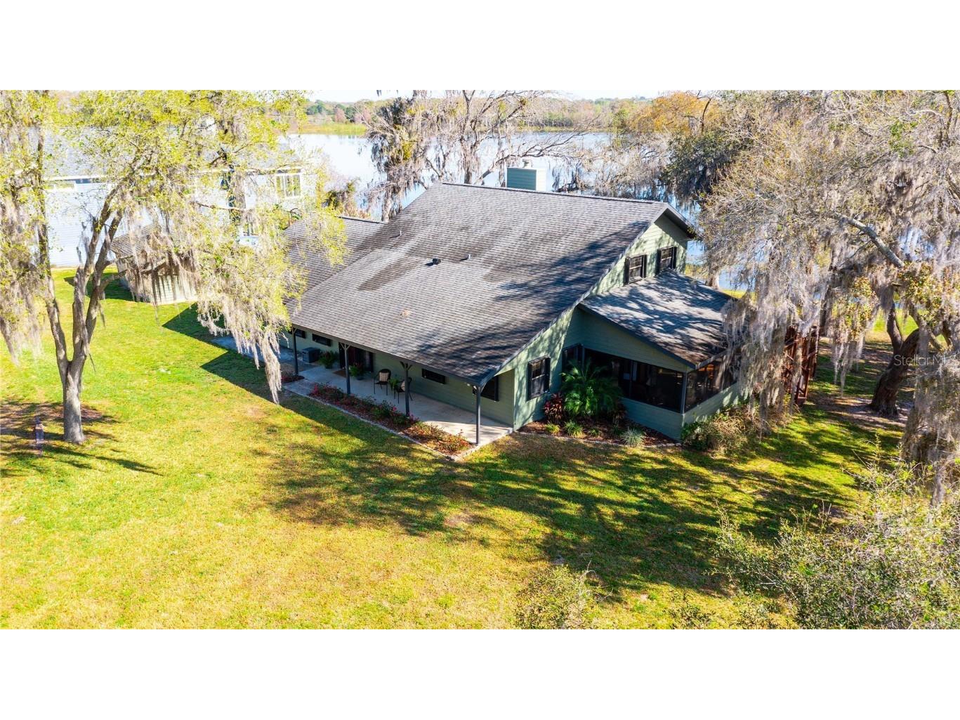 4238 S Bluff Lake Road, Mascotte, FL, 34753 MLS T3429895 Edina Realty