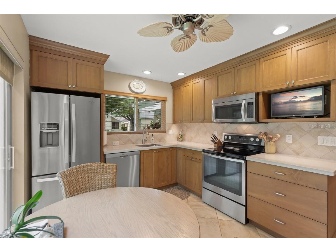 4239 Carriage Drive #36 Sarasota FL 34241 A4660607 image16