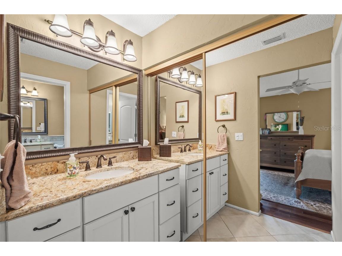 4239 Carriage Drive #36 Sarasota FL 34241 A4660607 image22