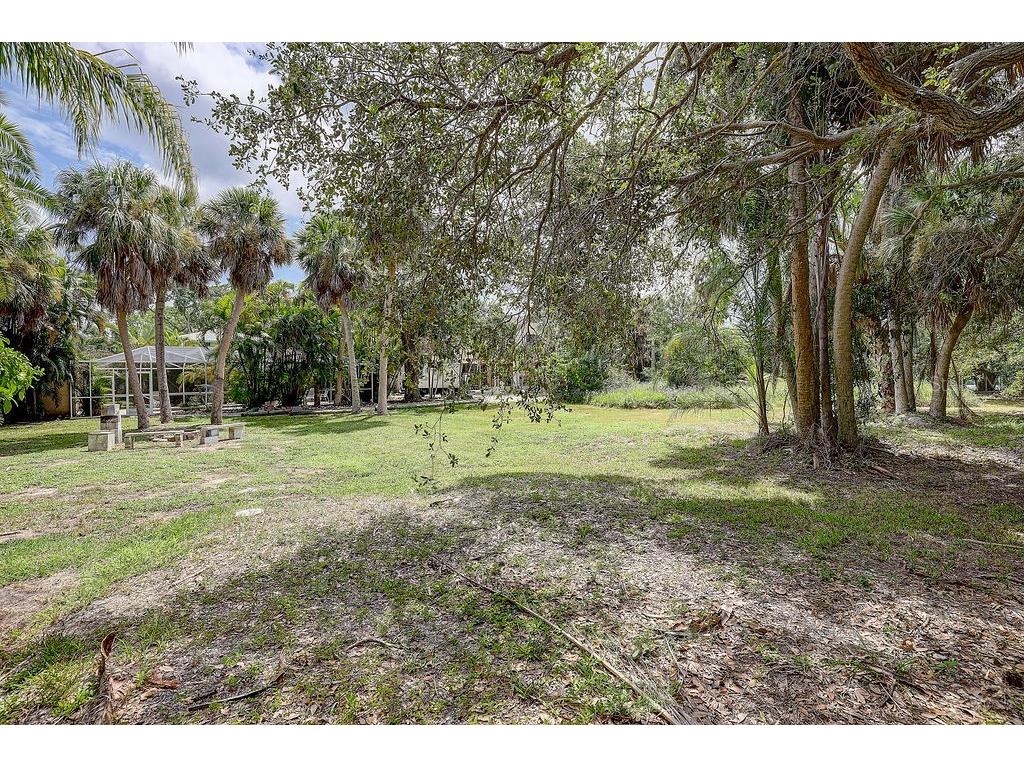 424 Albee Road W #1 Nokomis FL 34275 N6128514 image13