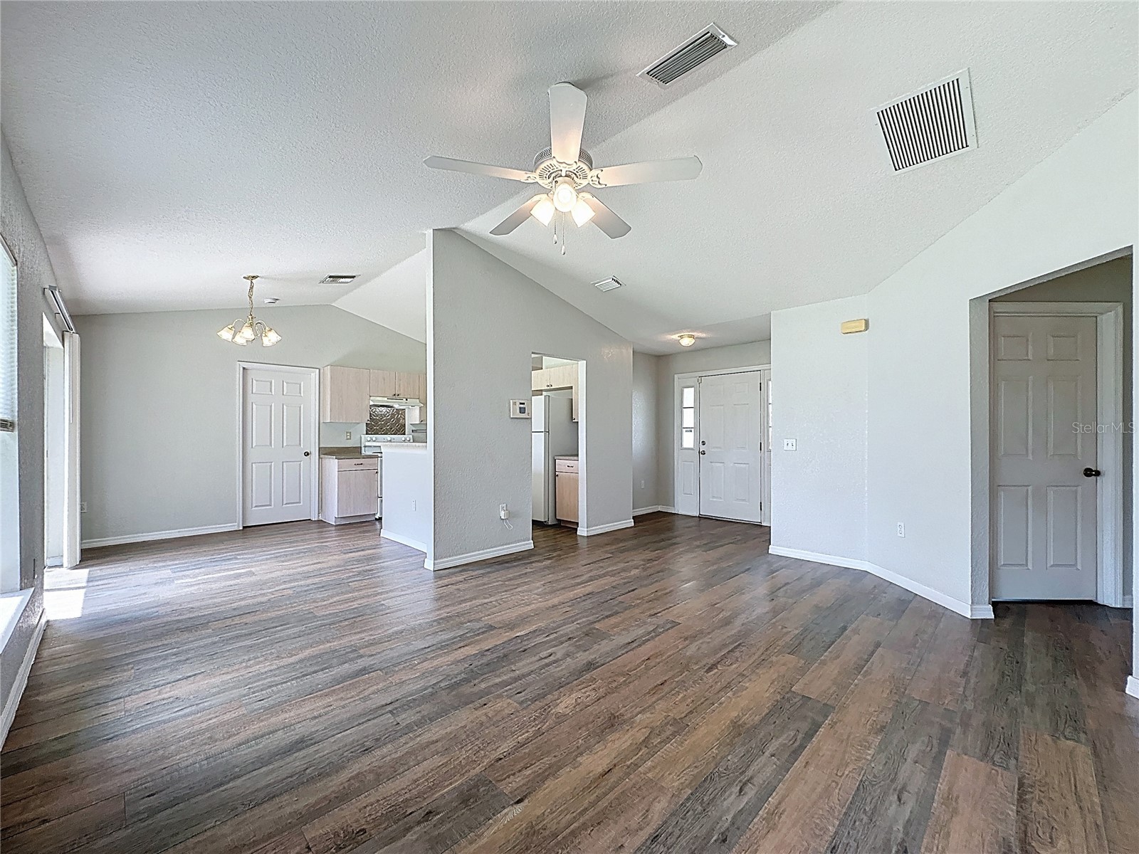 424 Danube Way Kissimmee FL 34759 S5154311 image6