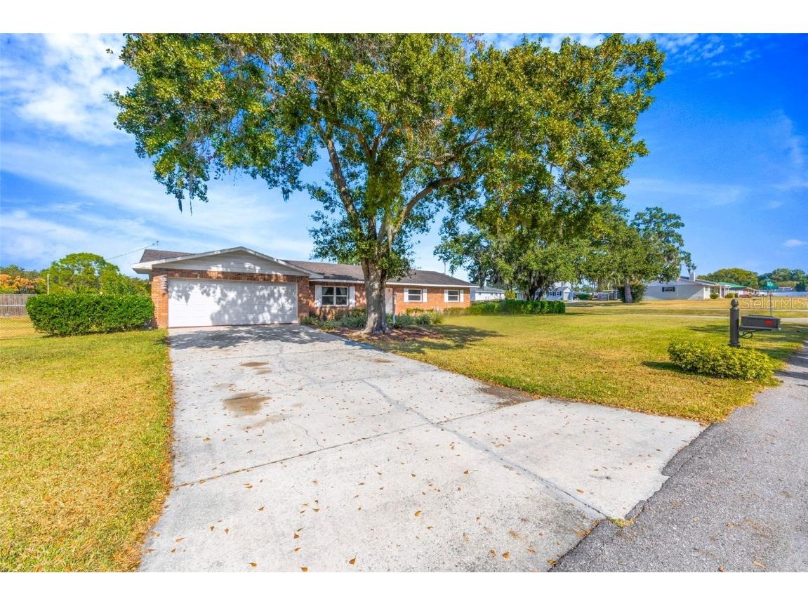 424 Forest Glen Avenue Lakeland FL 33813 TB8450297 image2