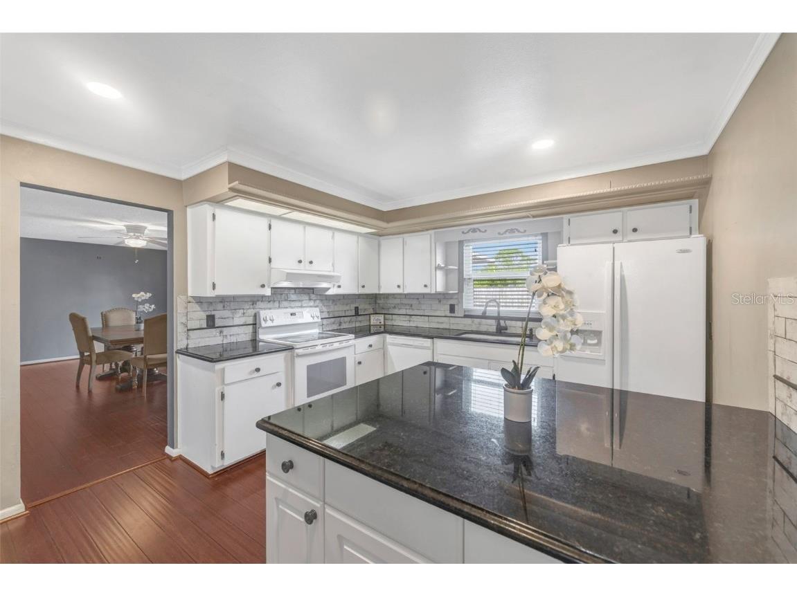 424 Forest Glen Avenue Lakeland FL 33813 TB8450297 image7