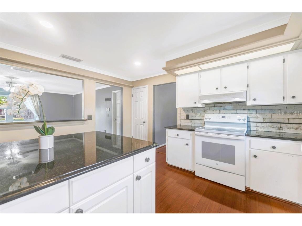 424 Forest Glen Avenue Lakeland FL 33813 TB8450297 image8