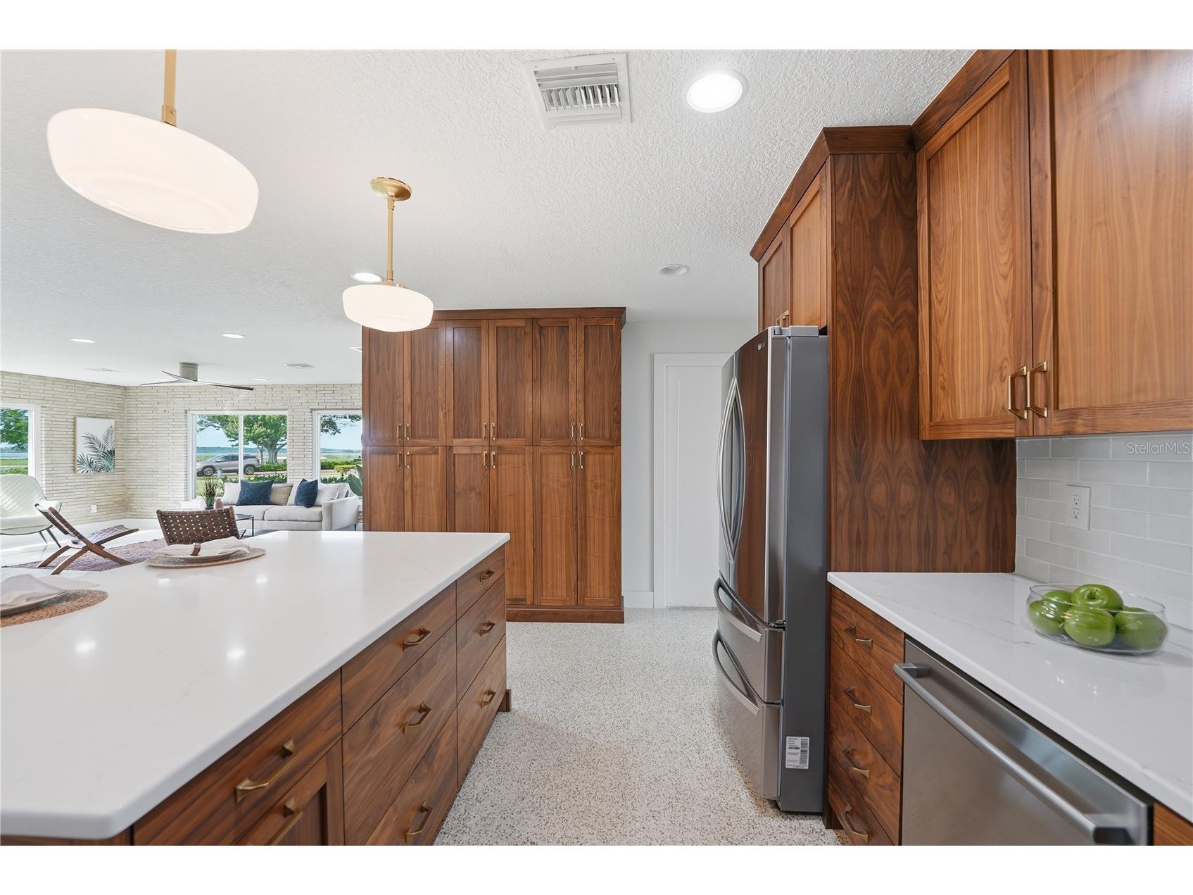 424 Lakeshore Boulevard Kissimmee FL 34741 - LAKE TOHOPEKALIGA O6418066 image12