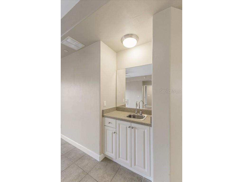 424 Luna Bella #432 New Smyrna Beach FL 32168 V4944450 image12