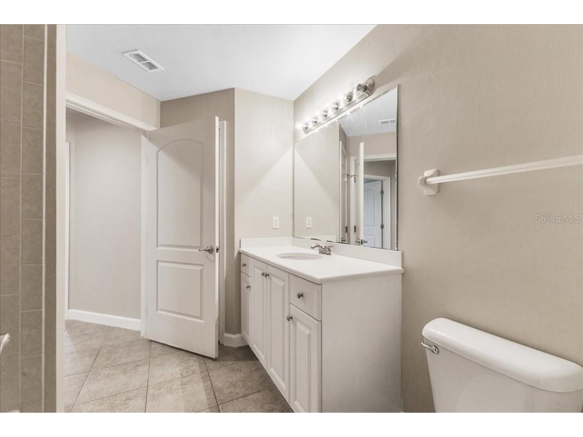 424 Luna Bella #432 New Smyrna Beach FL 32168 V4944450 image26