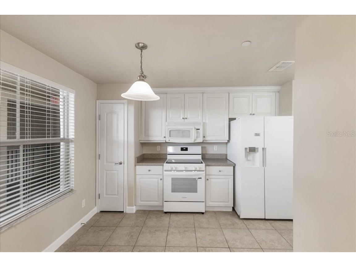 424 Luna Bella #432 New Smyrna Beach FL 32168 V4944450 image7