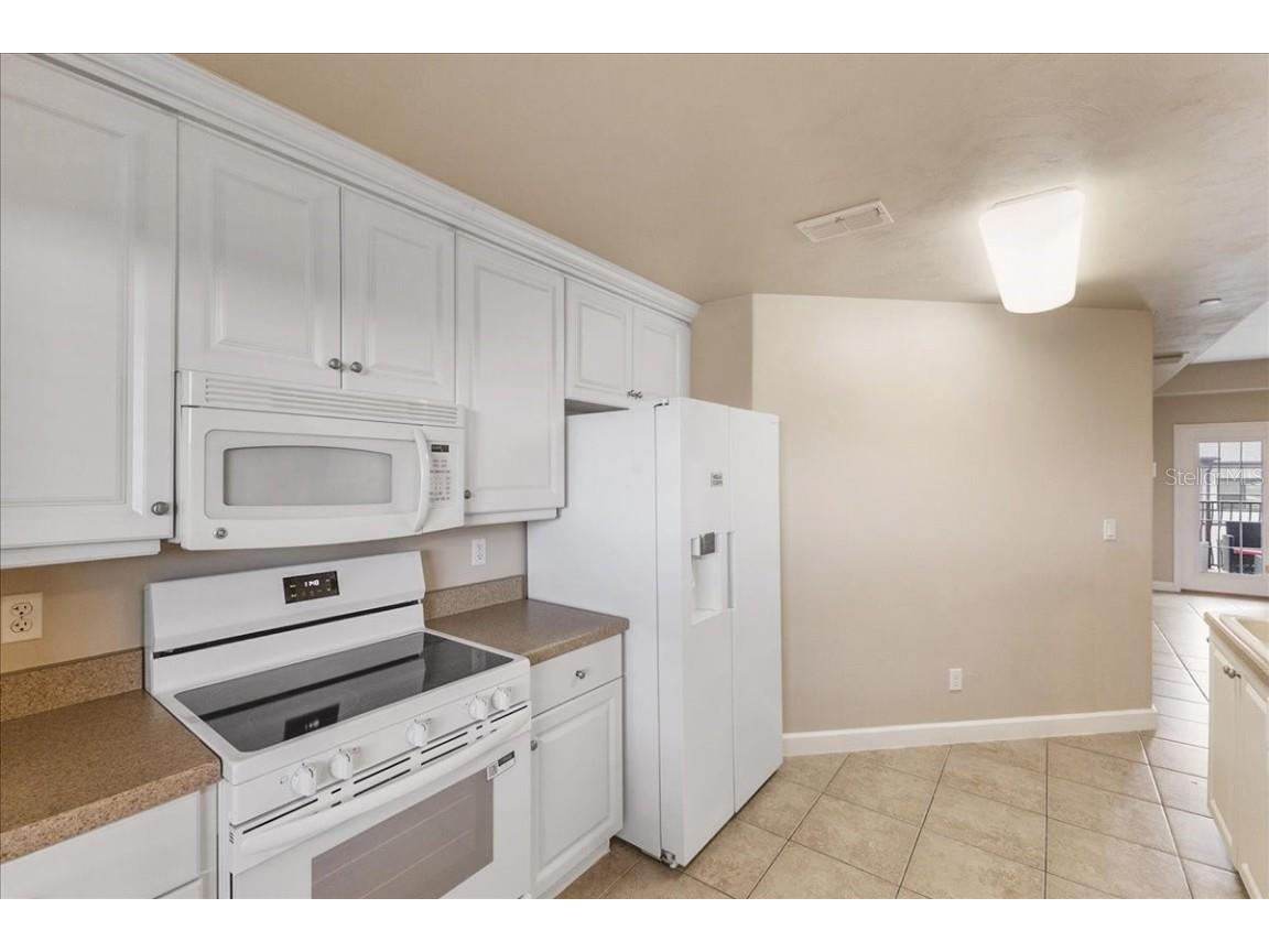 424 Luna Bella #432 New Smyrna Beach FL 32168 V4944450 image9