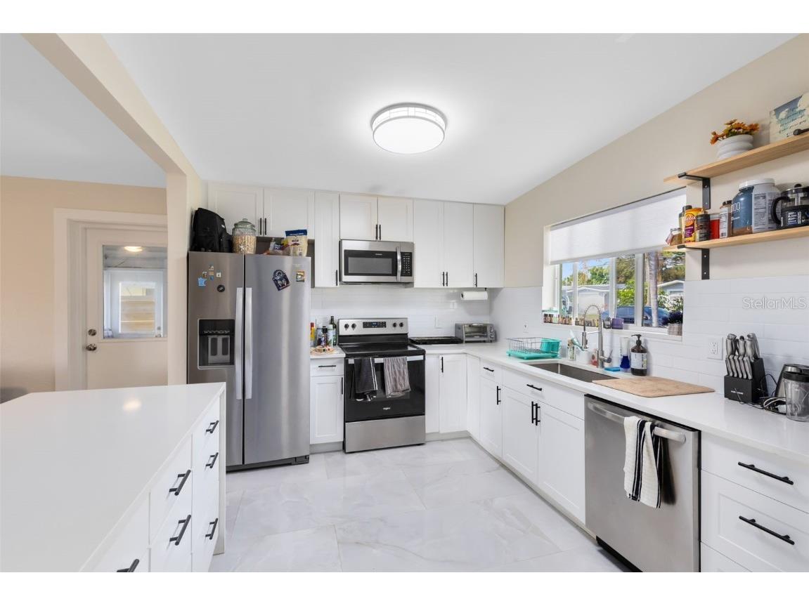 424 Manhattan Avenue Daytona Beach FL 32118 O6361753 image6