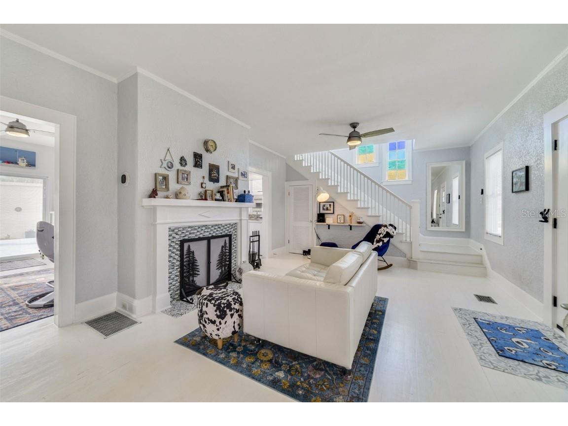 424 Pelican Avenue Daytona Beach FL 32118 O6247144 image4