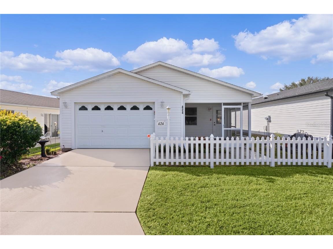 424 Rose Croft Terrace The Villages FL 32162 G5091492 image1