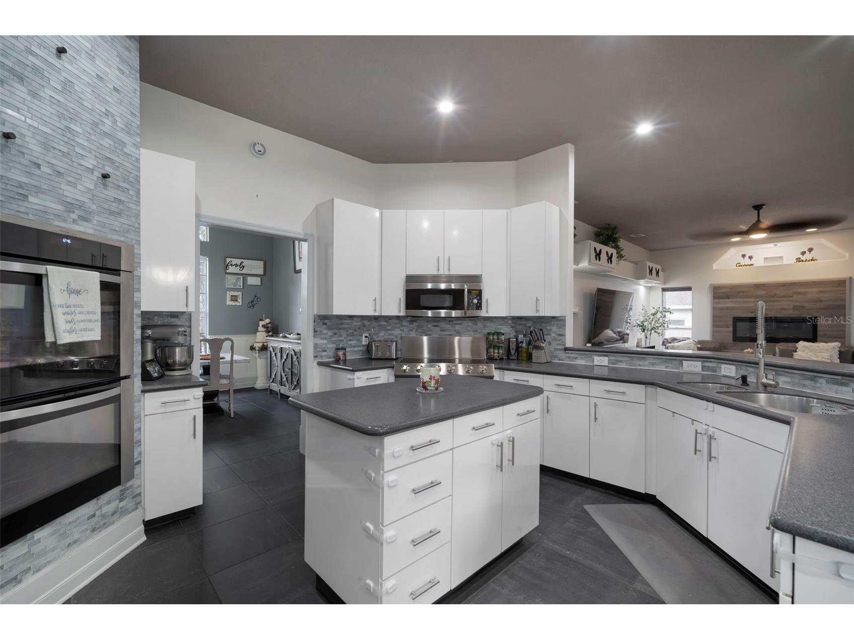 424 Summit Chase Drive Valrico FL 33594 TB8448937 image12